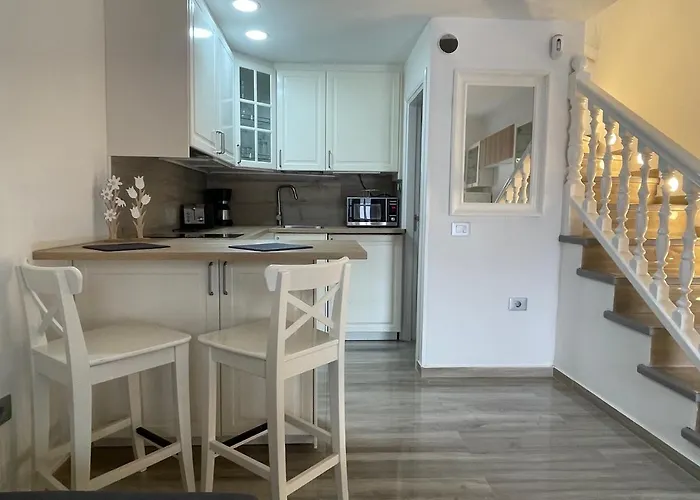 Apartment Gustamar 11 *