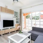 Apartment Gustamar 11 *