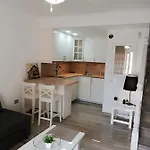 Gustamar 11 Apartamento *