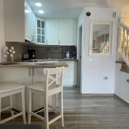 Διαμέρισμα Gustamar 11 *